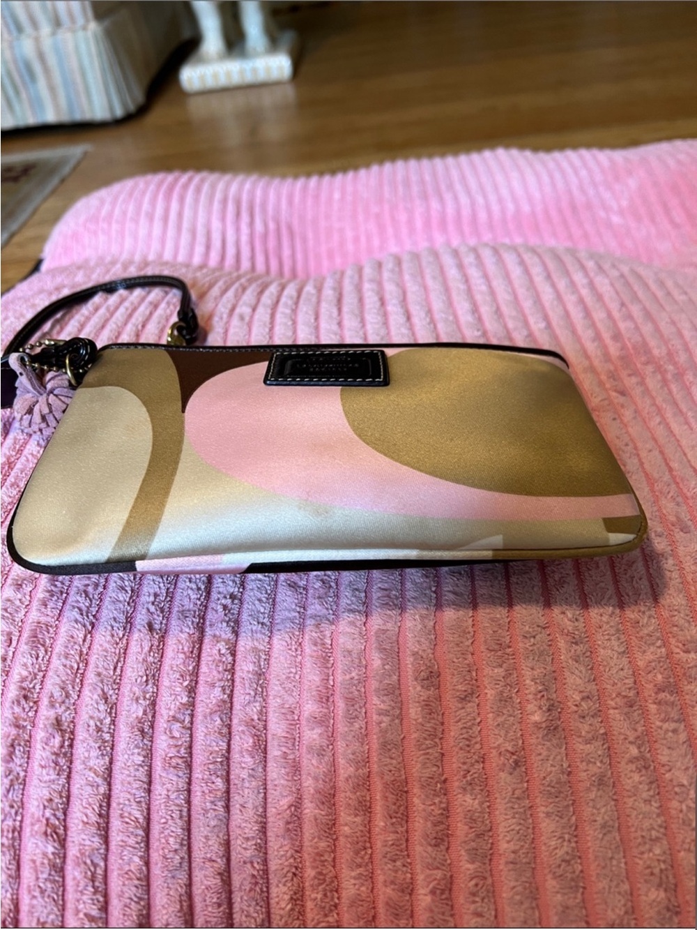 Coach Pink & Olive Signature Wristlet Leatherware 1941 Line - Picture 11 of 15
